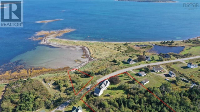 5096 Shore Road, North East Harbour