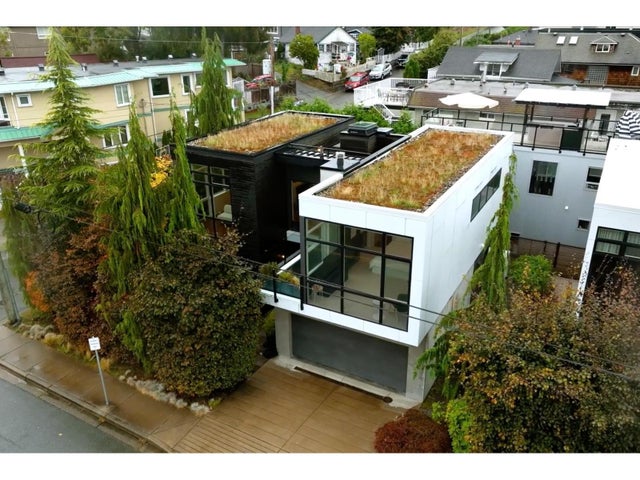 15611 Columbia Avenue, White Rock