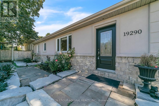 19290 Yonge Street, East Gwillimbury (holland Landing)