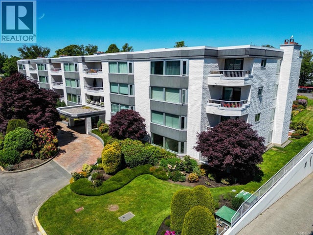 109 1370 Beach Dr, Oak Bay