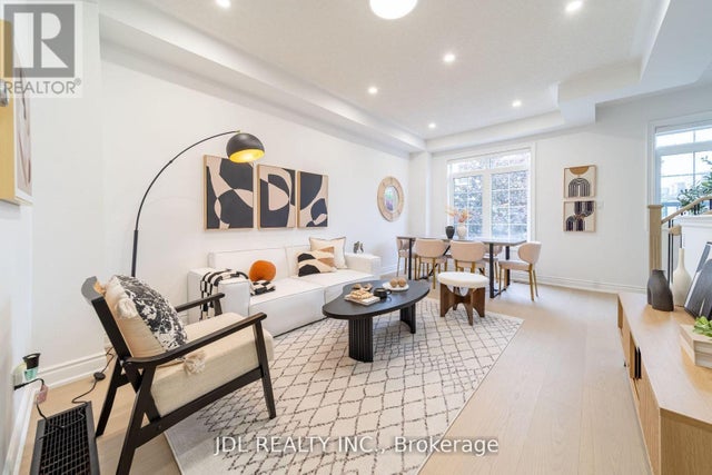 51 Routliffe Lane, Toronto (newtonbrook West)