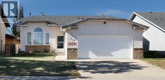 719 Parkland Drive E, Brooks