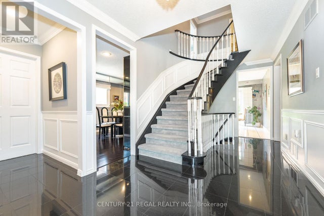 36 Lindemann Street, Markham (aileen-Willowbrook)