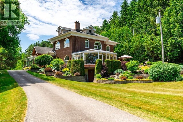 994030 Mono Adjala Townline, Mono