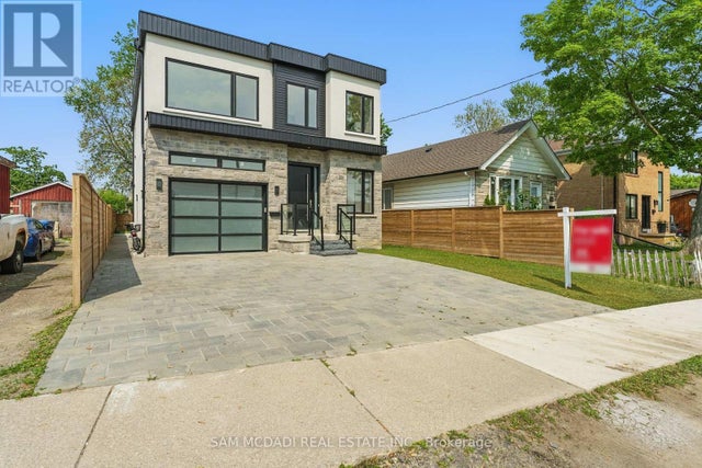 1037 Meredith Avenue, Mississauga (lakeview)