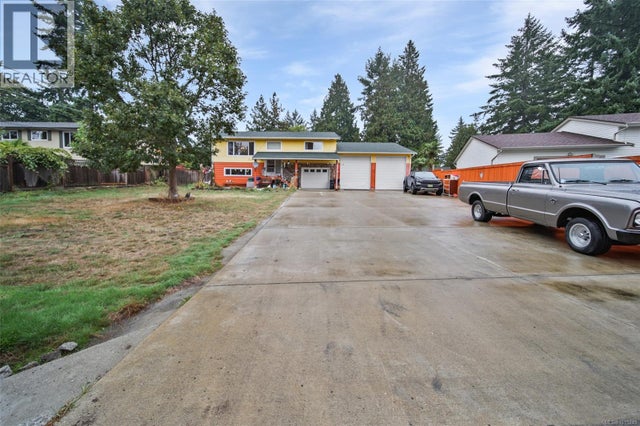 5886 Broadway Rd, Nanaimo