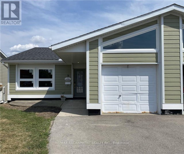 9 Father Csilla Terrace, Hamilton (kennedy)