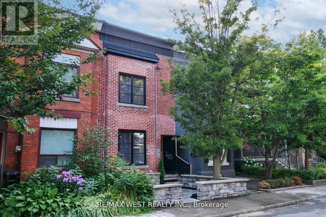 414 Clendenan Avenue, Toronto (junction Area)