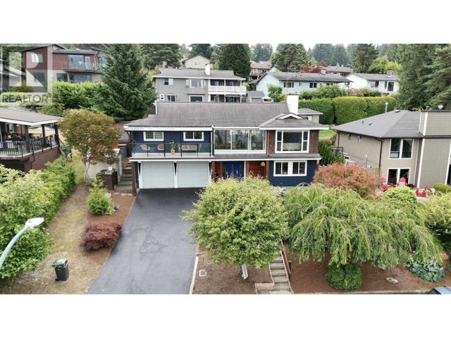 1052 Corona Crescent, Coquitlam