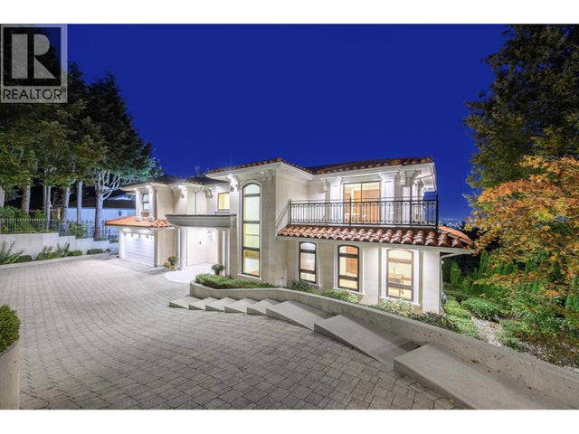 618 Hawstead Place, West Vancouver