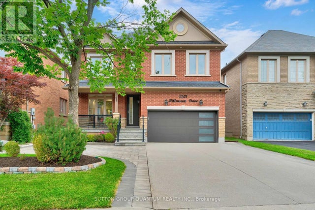 2201 Hillmount Drive, Oakville (wm Westmount)