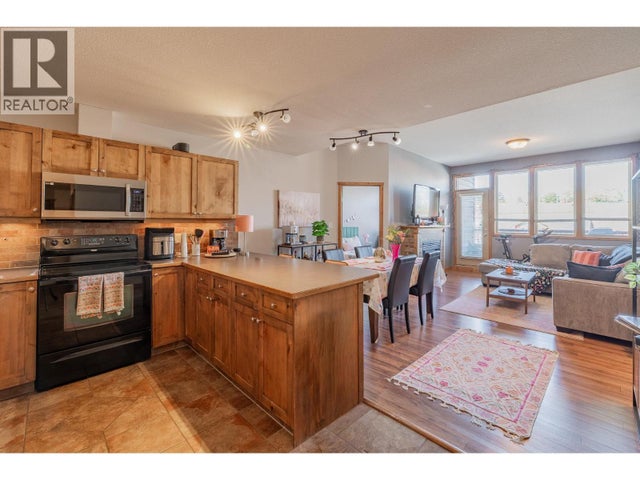 519 13th Street Unit# 4, Invermere