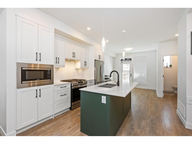 19 21688 52 Avenue, Langley