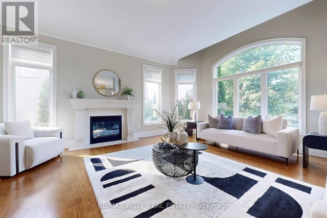 59 Carisbrooke Circle, Aurora (bayview Southeast)