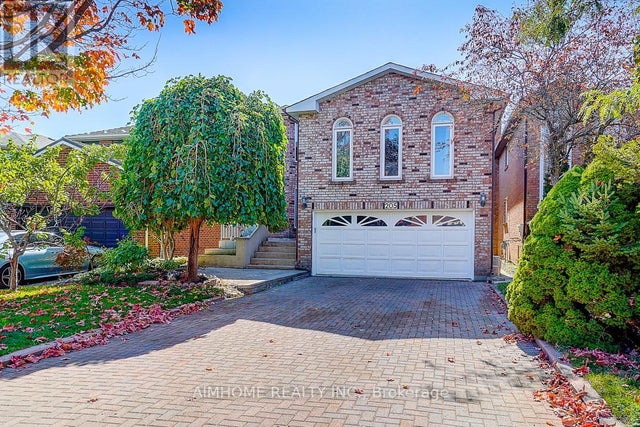 205 Pinewood Drive, Vaughan (crestwood-Springfarm-Yorkhill)