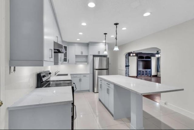 11565 96a Avenue, Surrey