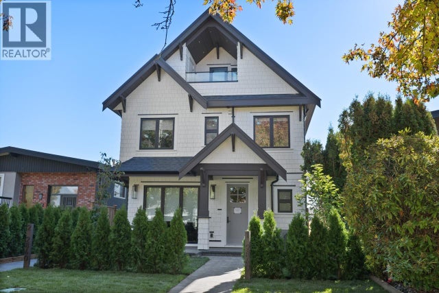 1 2680 E 5th Avenue, Vancouver