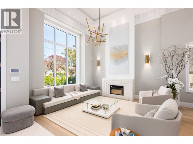 6120 Maple Road, Richmond