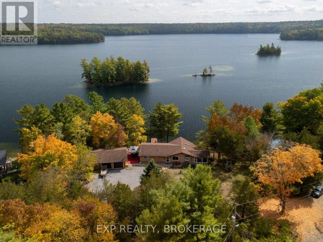 3037 Hilltop Lane, Frontenac (frontenac South)