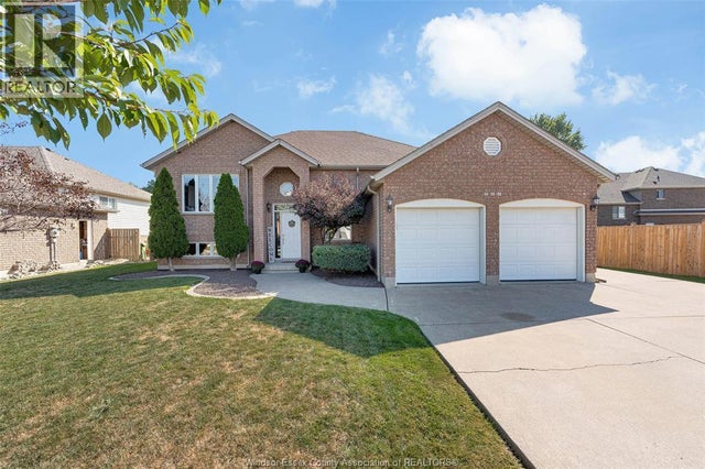 262 Columbus Drive, Lakeshore