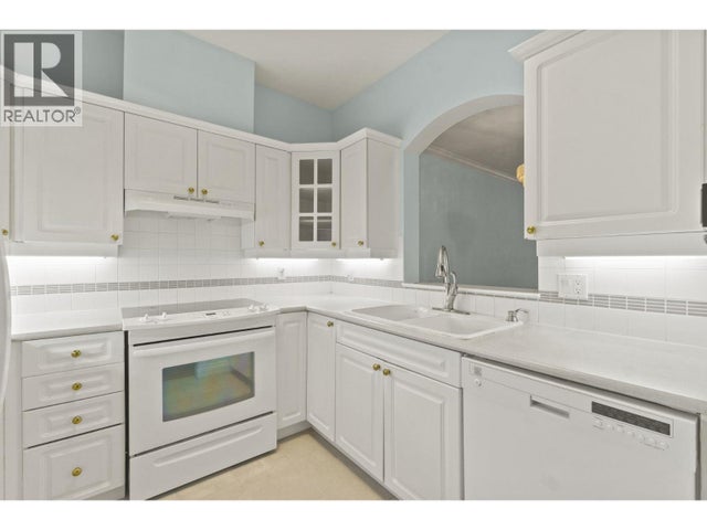 130 3098 Guildford Way, Coquitlam