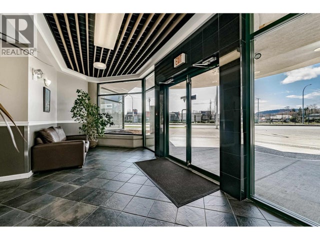 A306 2099 Lougheed Highway, Port Coquitlam