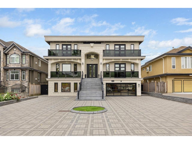 6899 Clevedon Drive, Surrey