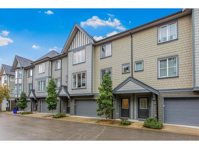 38 8050 204 Street, Langley