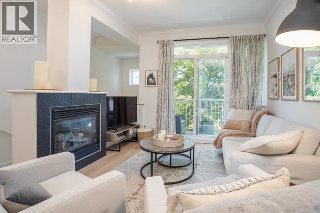 64 6300 London Road, Richmond