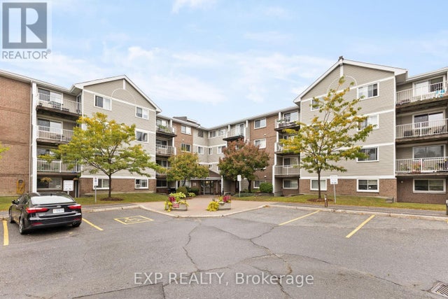 304 - 270 Brittany Drive, Ottawa