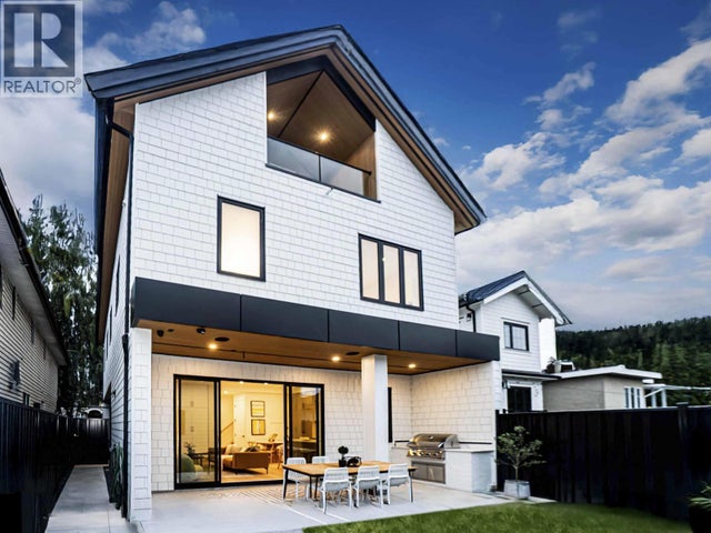 2 2785 W 21 Avenue, Vancouver