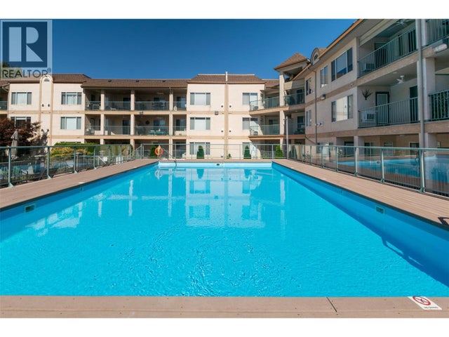 1002 Riverside Avenue Unit# 318, Sicamous