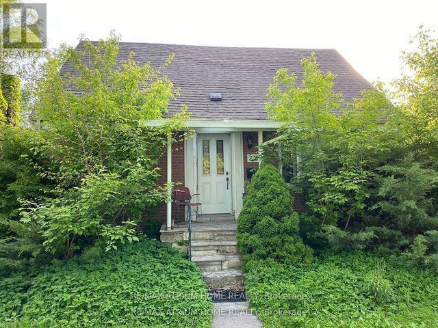 28 Kensington Avenue, Toronto (newtonbrook West)