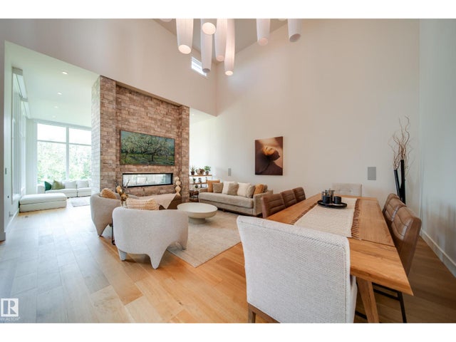 705 Howatt Dr Sw, Edmonton