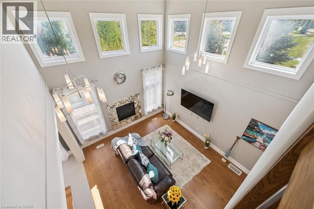 302 Grey Silo Road, Waterloo