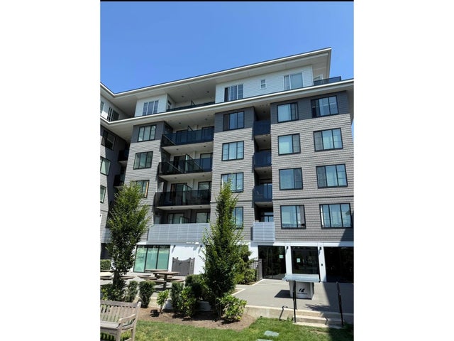 113 15858 Fraser Highway, Surrey