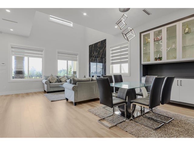 16707 15a Avenue, Surrey