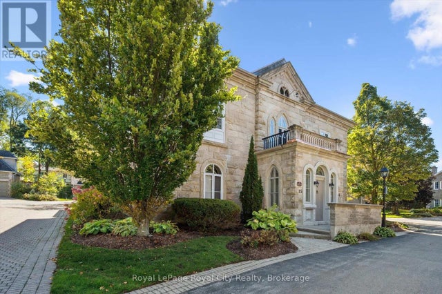 15 - 25 Manor Park Crescent, Guelph (dovercliffe Park/old University)