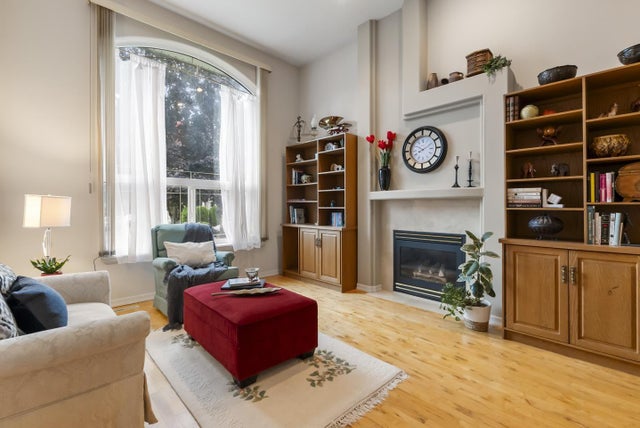 15651 83a Avenue, Surrey