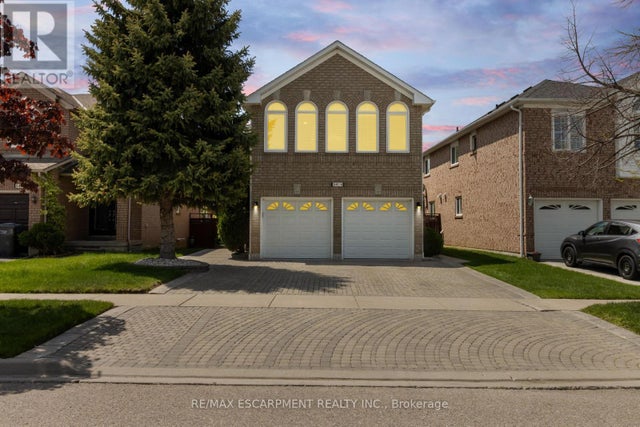5414 Kinglet Avenue, Mississauga (east Credit)