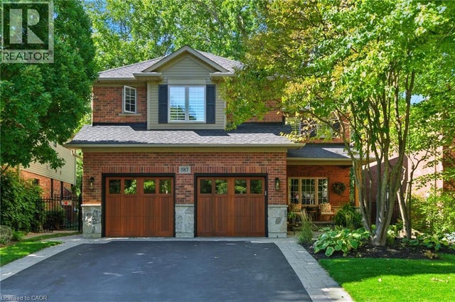587 Sandcherry Drive, Burlington