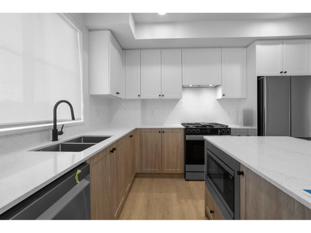 205 19885 76 Avenue, Langley