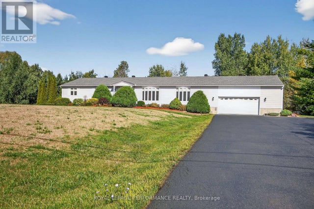 8329 Rodney Farm Drive, Ottawa