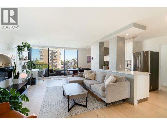 304 2370 W 2nd Avenue, Vancouver