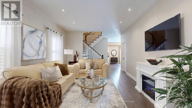 222 Hollywood Hill Circle, Vaughan (vellore Village)