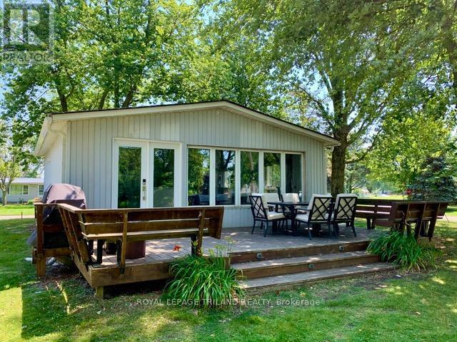 16 Howey Avenue, Norfolk (long Point)