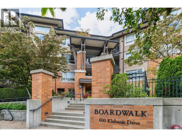 212 600 Klahanie Drive, Port Moody