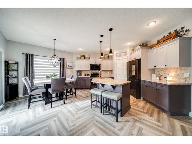 5927 6 Av Sw, Edmonton