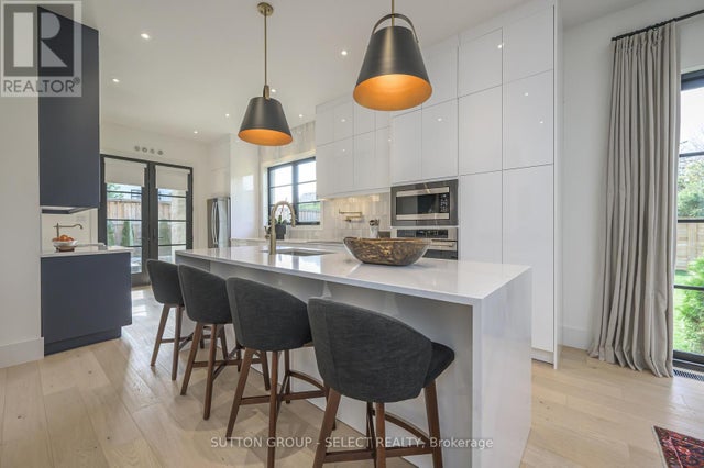 185 Commissioners Road E, London South (south P)