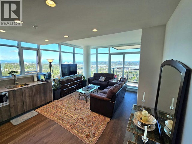 2102 505 Nelson Street, Coquitlam